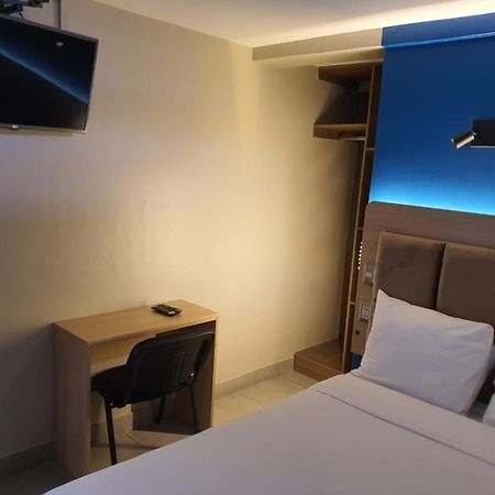 Hotel Residencial Alfa Lima Exterior photo