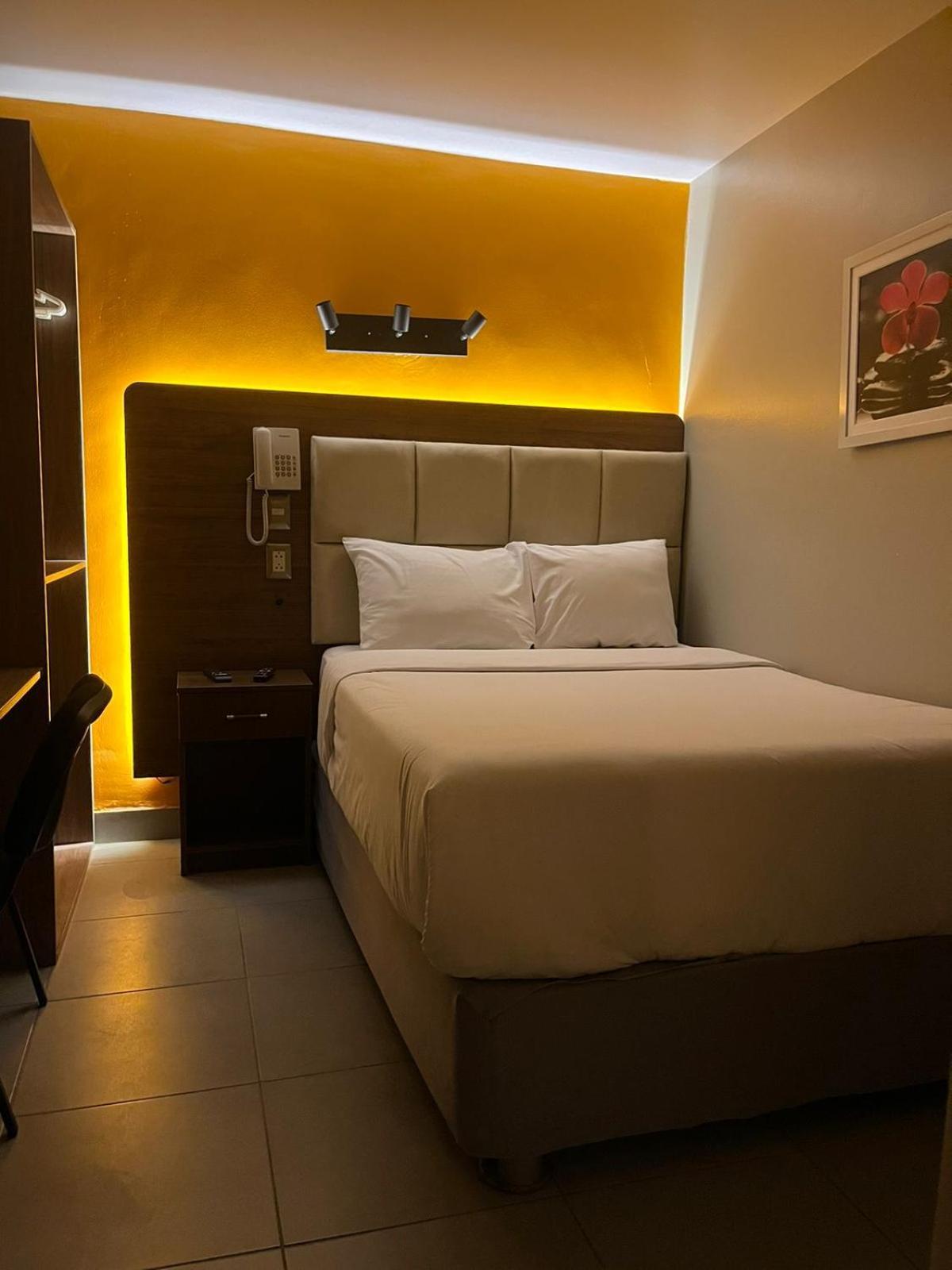 Hotel Residencial Alfa Lima Exterior photo