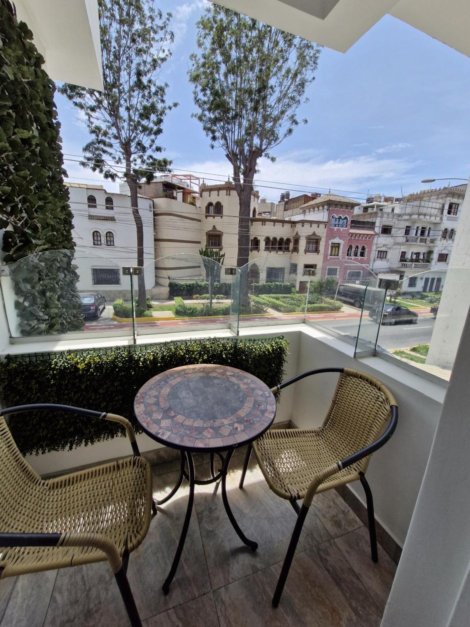 Hotel Residencial Alfa Lima Exterior photo